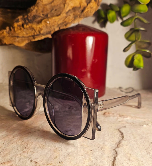 Occhiale Luna da sole con laccio e custodia